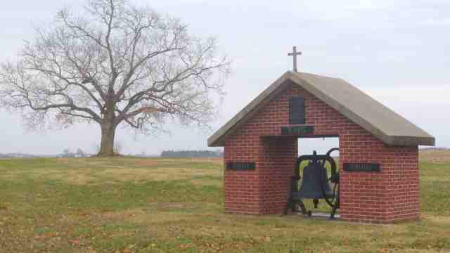 Monument Photo