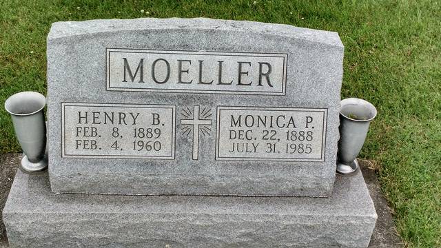 Monument Photo